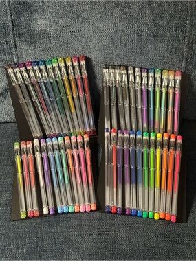 Arteza Set of 48 Gel Pens Glitter